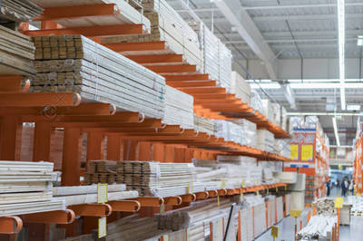 在建筑商店的包裝板。干燥的平板板堆積在一起。特寫。建材。建筑和維修用各種木材的倉庫產(chǎn)品實(shí)拍免費(fèi)下載_jpg格式_5500像素_編號(hào)5047776696-千圖